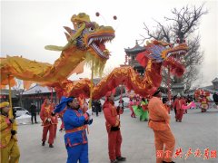 记者张青/摄 今年51岁葡京赌博官网的苏慧芝是社火队的一员